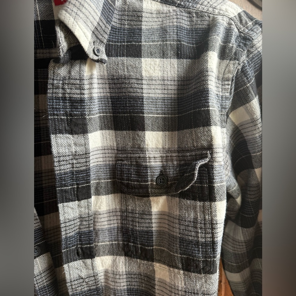 Izod Men's Checkered Black and White Shirt - Picture 3 of 6